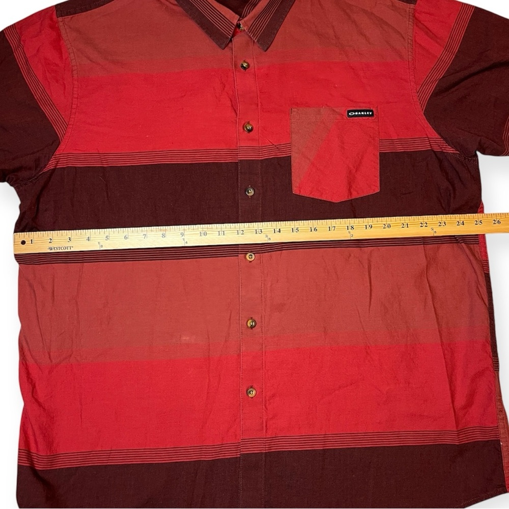 Oakley Red Color Block Short Sleeve Button Down S… - image 6